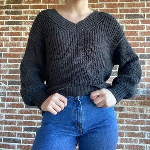 American Eagle Women’s Black Knit V Neck High Low Balloon Sleeve Sweater Size XS